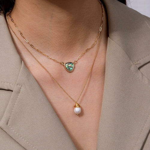 Collana a Due Fili con Pendente Abalone e Perla – Placcata Oro 14K, Stile Costiero Elegante