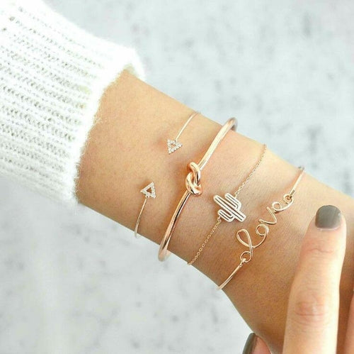 Gioiello Love – Set di Bracciali in Oro con Dettagli Fini